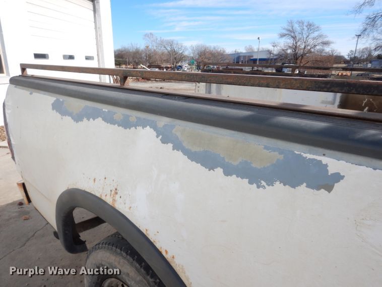 image for item DE4175 1998 Ford F150 pickup truck