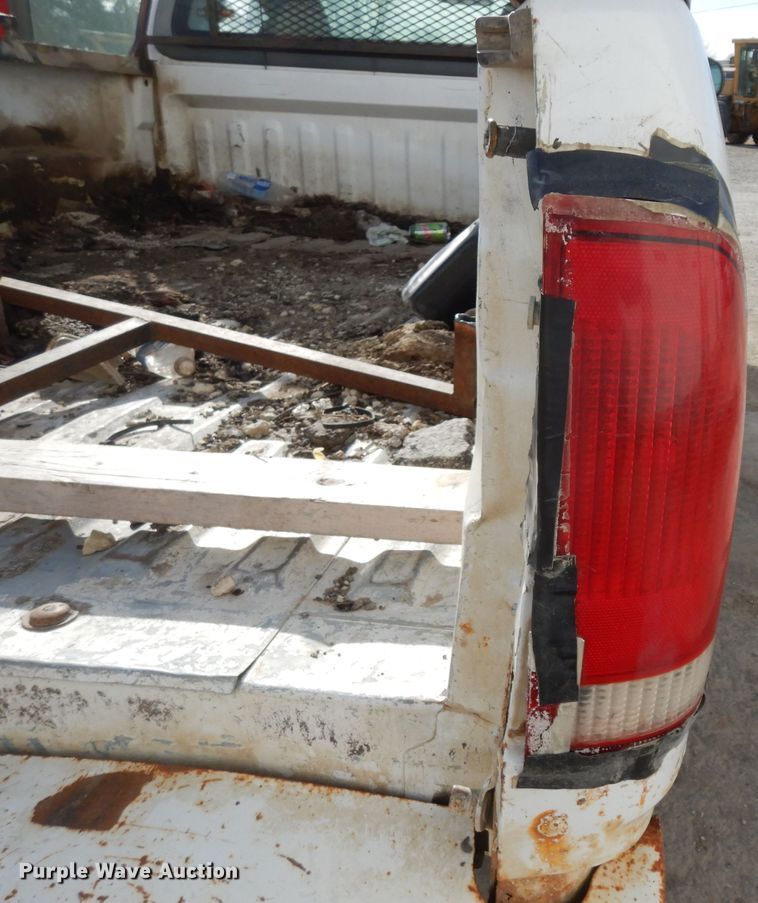 image for item DE4175 1998 Ford F150 pickup truck