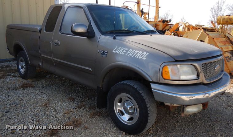 image for item DE4176 2001 Ford F150 XLT SuperCab pickup truck