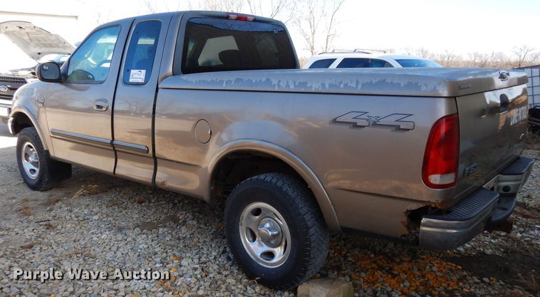 image for item DE4176 2001 Ford F150 XLT SuperCab pickup truck