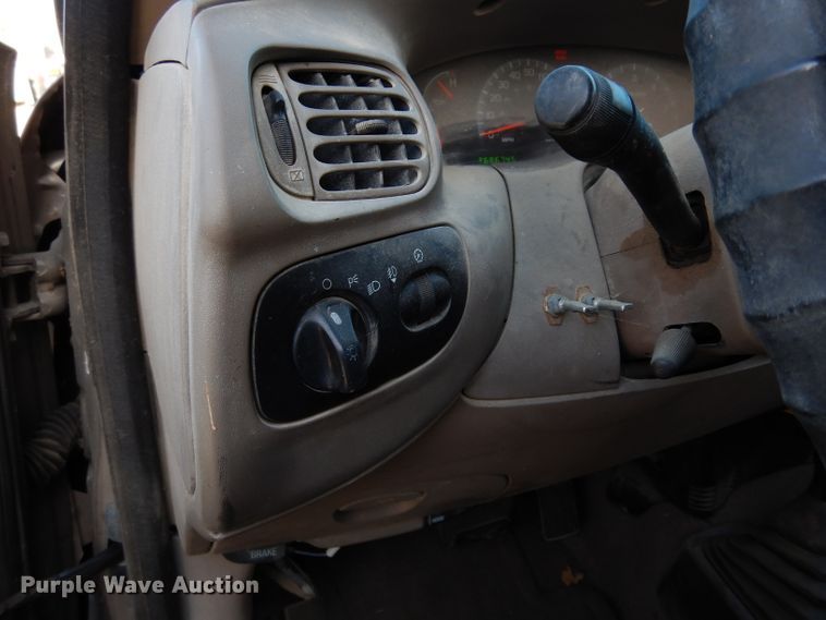 image for item DE4176 2001 Ford F150 XLT SuperCab pickup truck