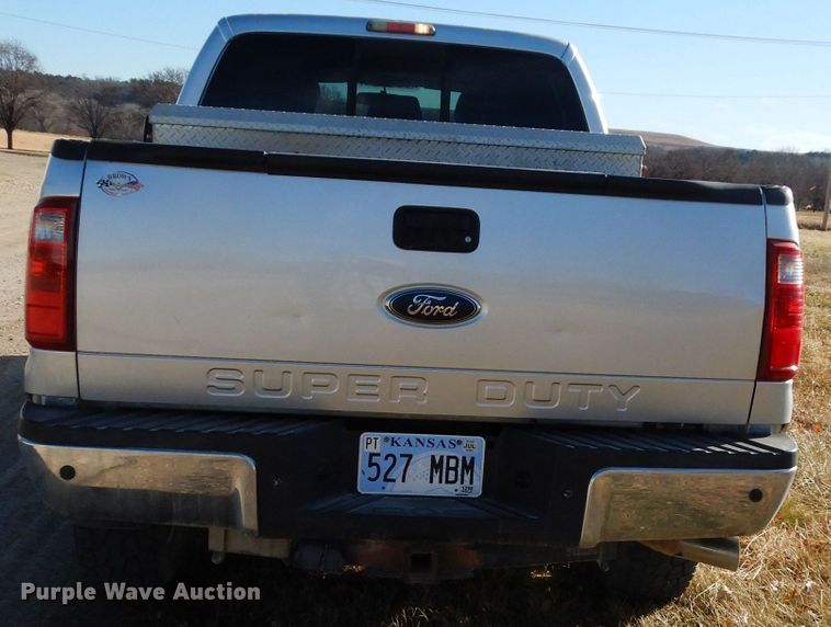 image for item DE4179 2011 Ford F350 Super Duty Lariat Crew Cab pickup truck