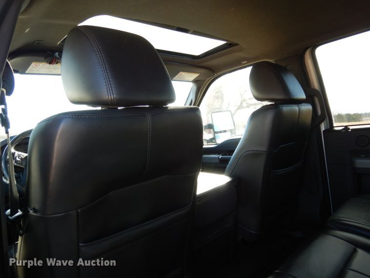 image for item DE4179 2011 Ford F350 Super Duty Lariat Crew Cab pickup truck