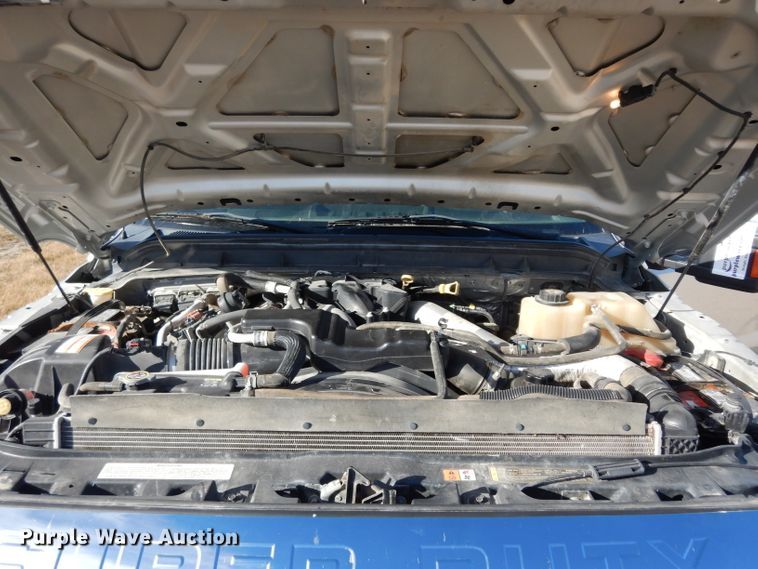 image for item DE4179 2011 Ford F350 Super Duty Lariat Crew Cab pickup truck