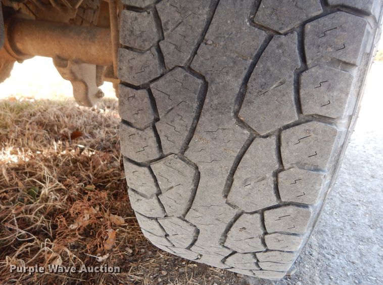 image for item DE4179 2011 Ford F350 Super Duty Lariat Crew Cab pickup truck