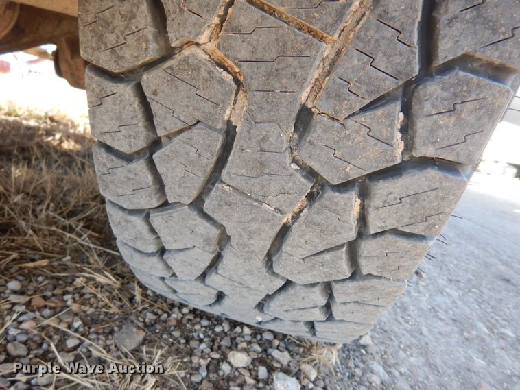 image for item DE4179 2011 Ford F350 Super Duty Lariat Crew Cab pickup truck