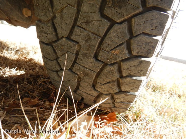 image for item DE4179 2011 Ford F350 Super Duty Lariat Crew Cab pickup truck