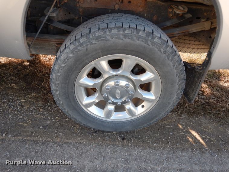 image for item DE4179 2011 Ford F350 Super Duty Lariat Crew Cab pickup truck