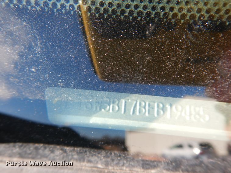 image for item DE4179 2011 Ford F350 Super Duty Lariat Crew Cab pickup truck