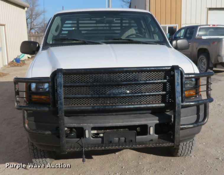 image for item DE6866 2006 Ford F250 Super Duty XL SuperCab pickup truck