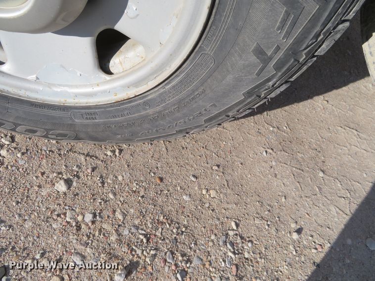 image for item DE6866 2006 Ford F250 Super Duty XL SuperCab pickup truck