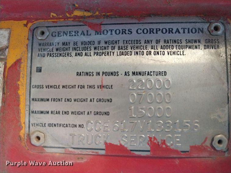 image for item DE6867 1977 Chevrolet C60 truck with Vermeer tree spade