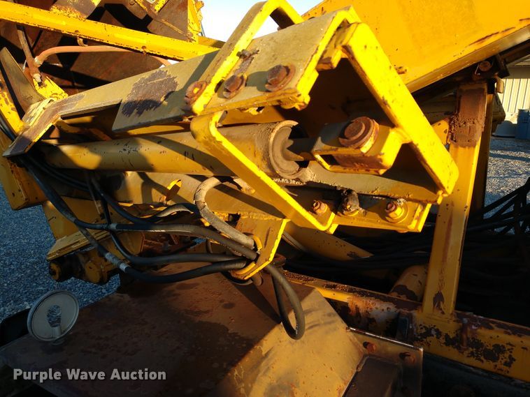 image for item DE6867 1977 Chevrolet C60 truck with Vermeer tree spade