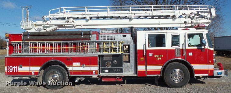 image for item DF0822 1999 Pierce ladder fire truck