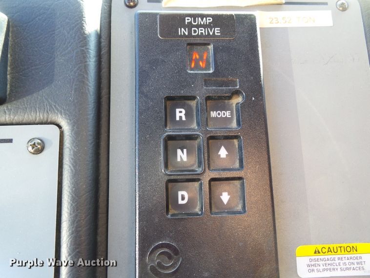 image for item DF0822 1999 Pierce ladder fire truck