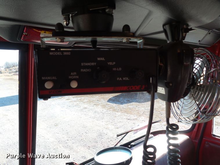 image for item DF0822 1999 Pierce ladder fire truck