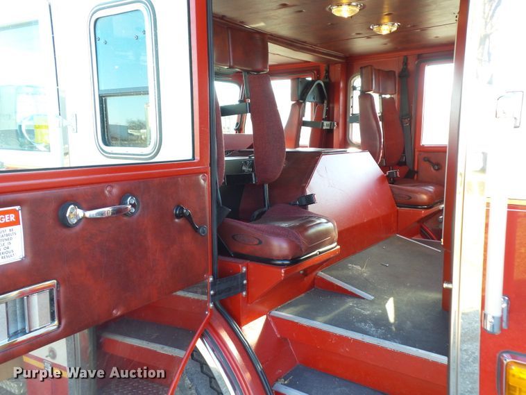 image for item DF0822 1999 Pierce ladder fire truck