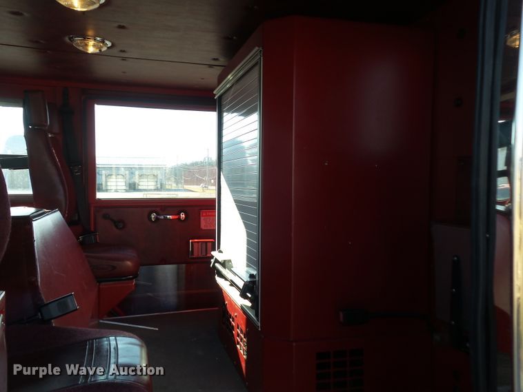 image for item DF0822 1999 Pierce ladder fire truck