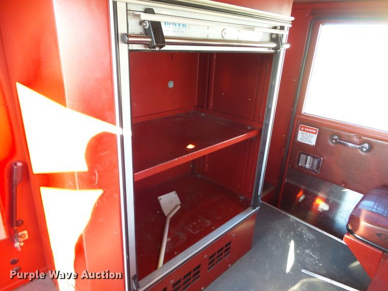 image for item DF0822 1999 Pierce ladder fire truck