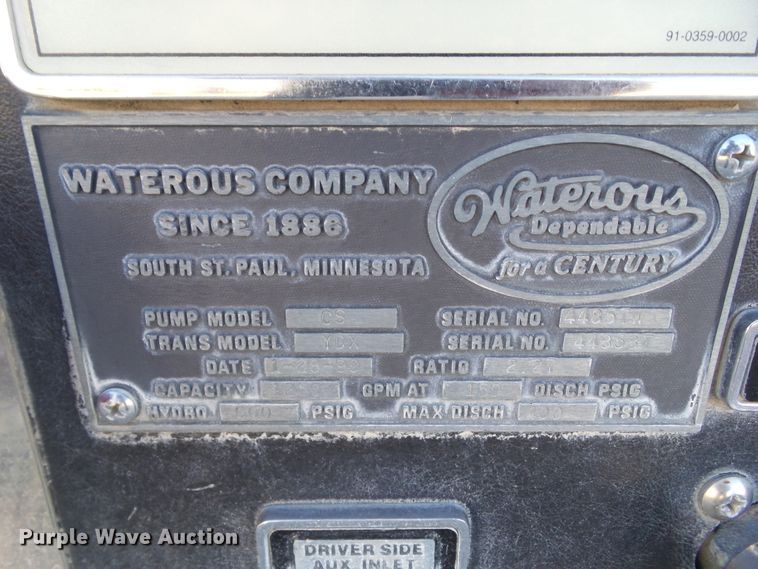 image for item DF0822 1999 Pierce ladder fire truck