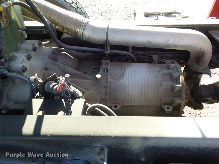 image for item DF0822 1999 Pierce ladder fire truck