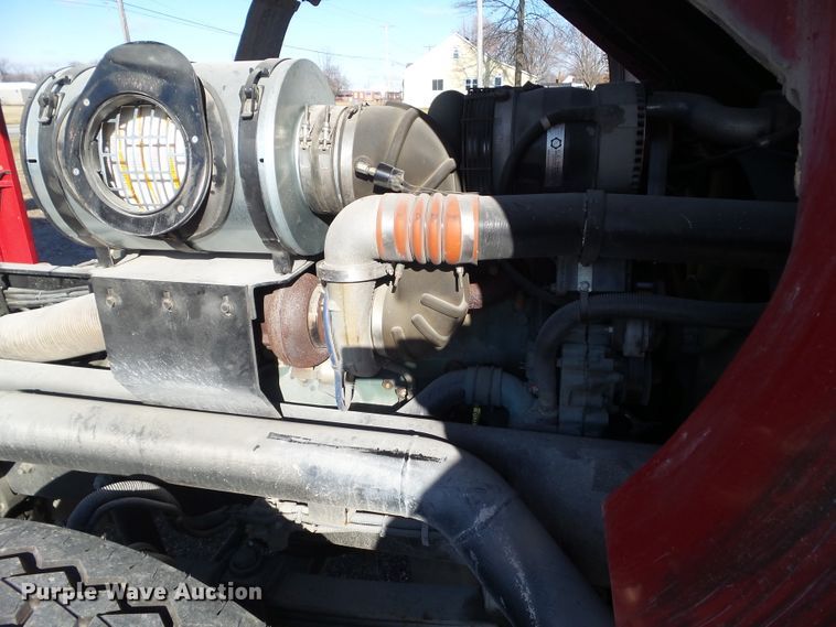 image for item DF0822 1999 Pierce ladder fire truck