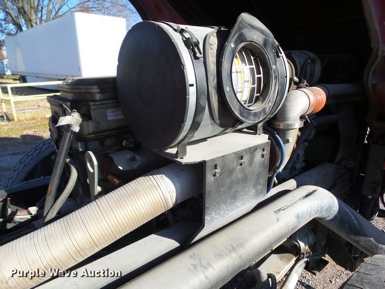 image for item DF0822 1999 Pierce ladder fire truck