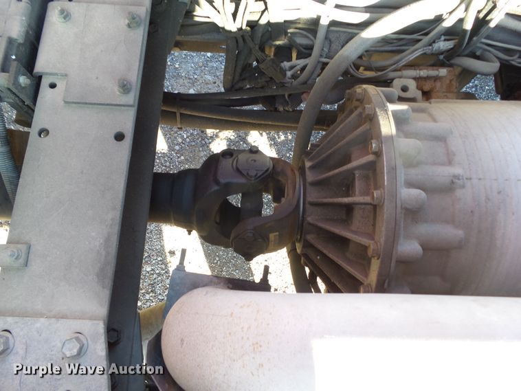 image for item DF0822 1999 Pierce ladder fire truck