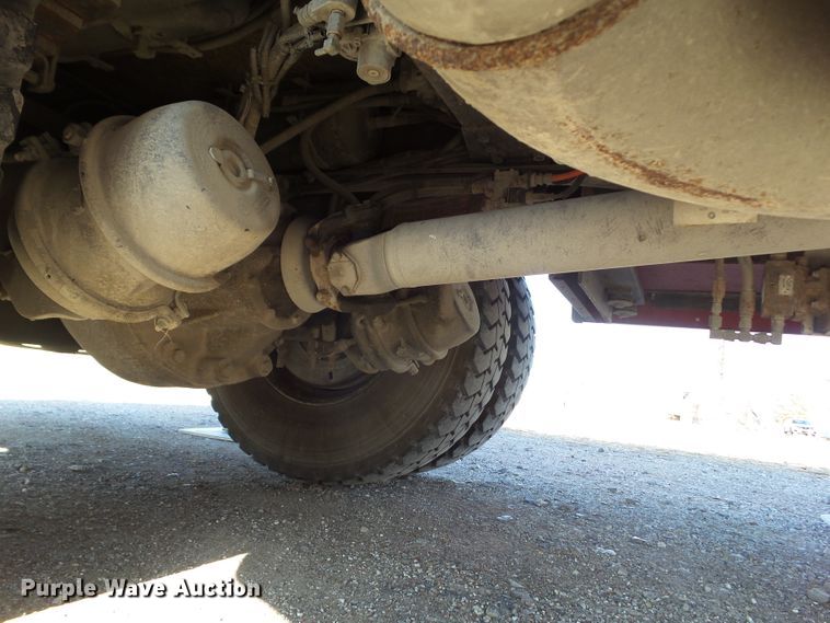 image for item DF0822 1999 Pierce ladder fire truck