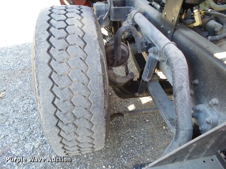 image for item DF0822 1999 Pierce ladder fire truck