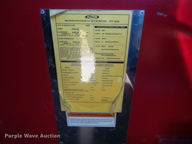 image for item DF0822 1999 Pierce ladder fire truck