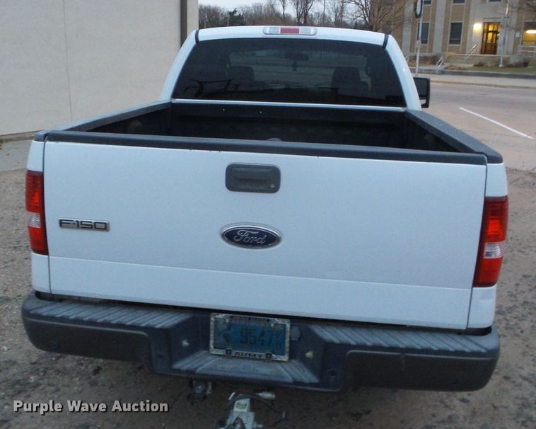 image for item DG0401 2004 Ford F150 SuperCrew pickup truck