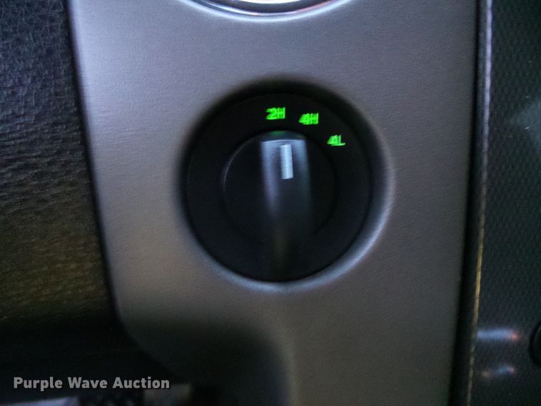 image for item DG0401 2004 Ford F150 SuperCrew pickup truck