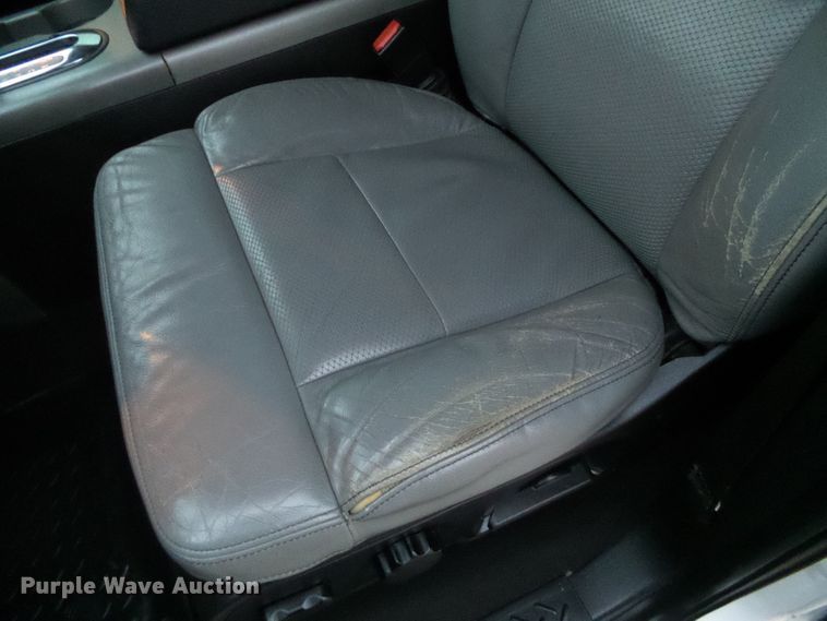 image for item DG0401 2004 Ford F150 SuperCrew pickup truck