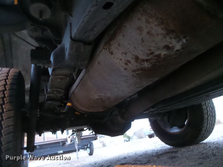 image for item DG0401 2004 Ford F150 SuperCrew pickup truck