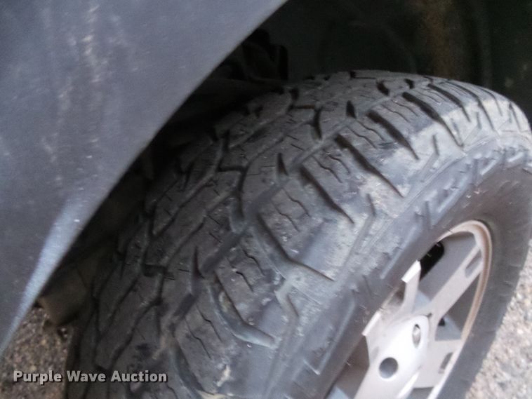 image for item DG0401 2004 Ford F150 SuperCrew pickup truck