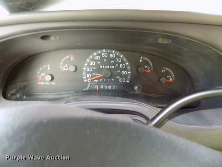 image for item DG2477 2003 Ford E450 Super Duty ambulance