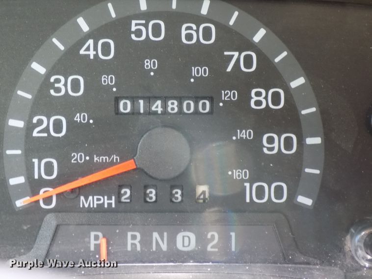 image for item DG2477 2003 Ford E450 Super Duty ambulance