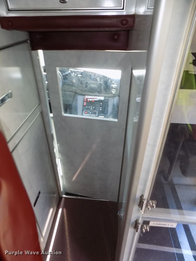 image for item DG2477 2003 Ford E450 Super Duty ambulance