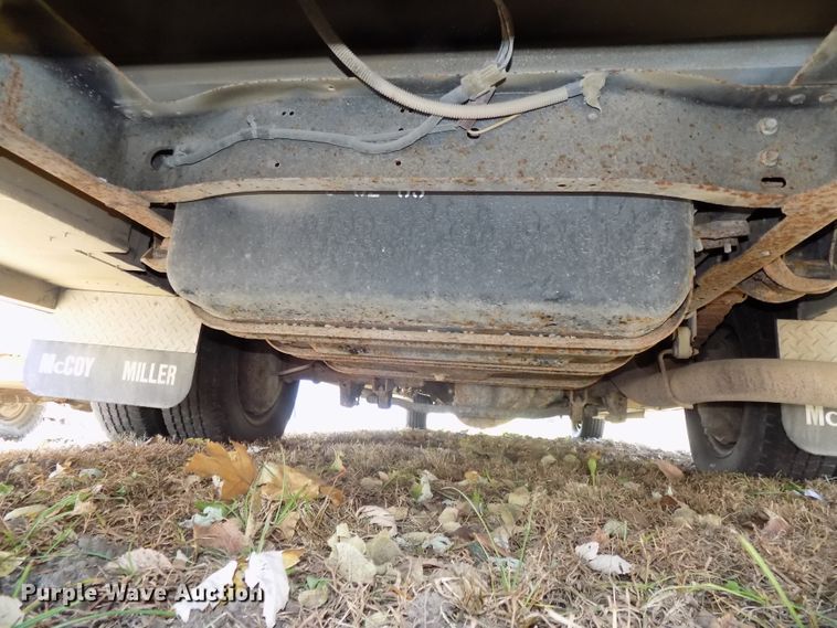 image for item DG2477 2003 Ford E450 Super Duty ambulance