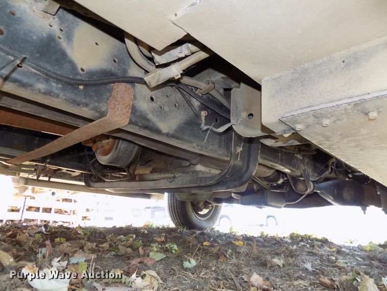 image for item DG2477 2003 Ford E450 Super Duty ambulance