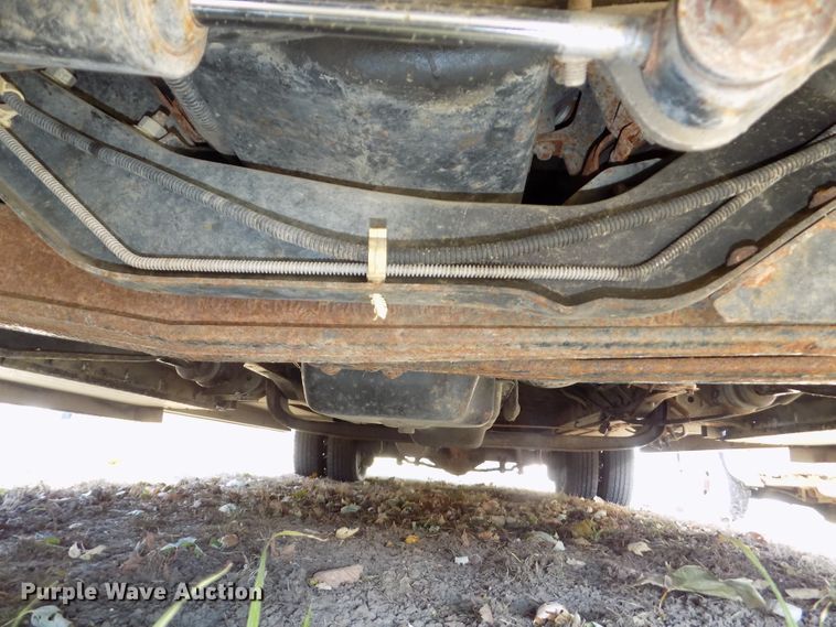 image for item DG2477 2003 Ford E450 Super Duty ambulance