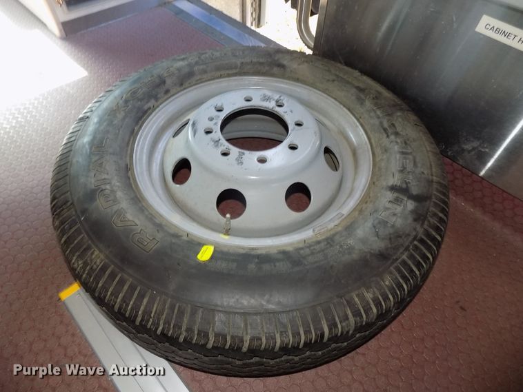 image for item DG2477 2003 Ford E450 Super Duty ambulance