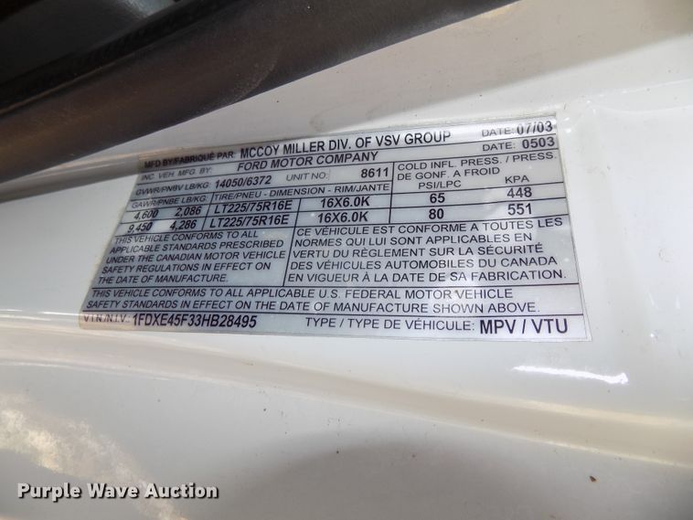 image for item DG2477 2003 Ford E450 Super Duty ambulance