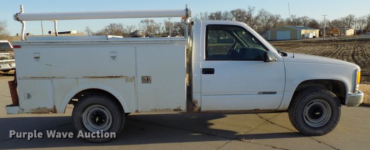 image for item DG2484 2000 Chevrolet C3500 utility bed pickup truck
