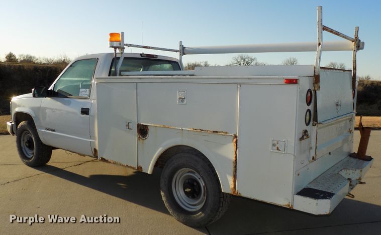 image for item DG2484 2000 Chevrolet C3500 utility bed pickup truck
