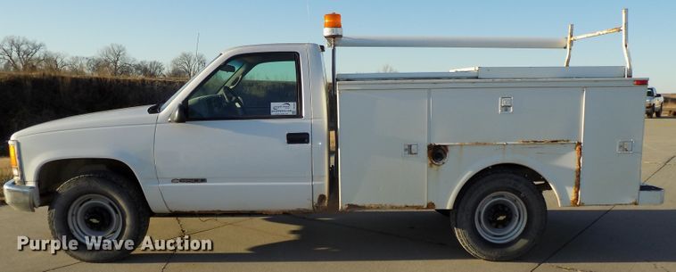 image for item DG2484 2000 Chevrolet C3500 utility bed pickup truck