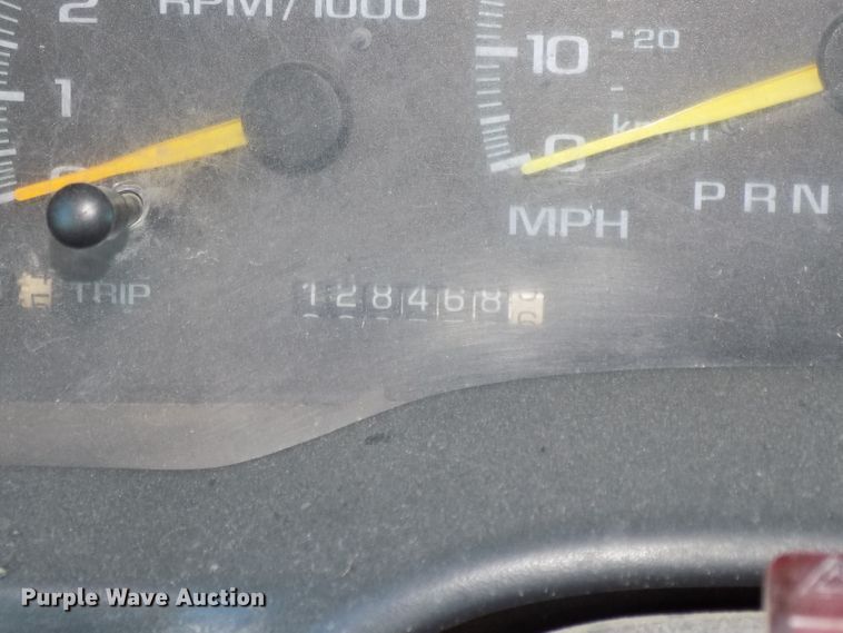 image for item DG2484 2000 Chevrolet C3500 utility bed pickup truck