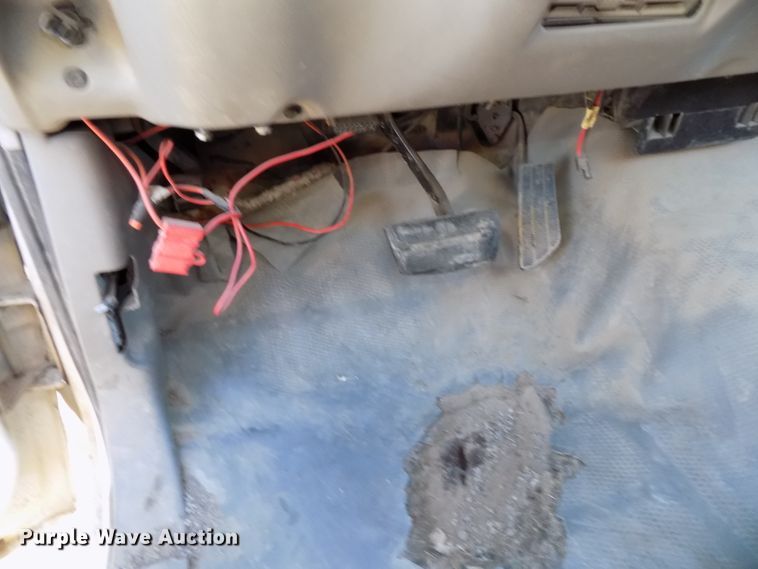 image for item DG2484 2000 Chevrolet C3500 utility bed pickup truck