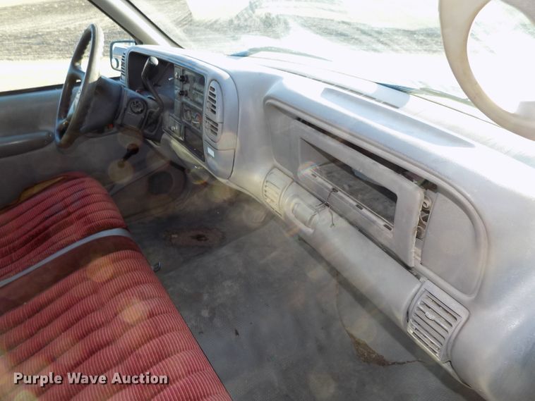 image for item DG2484 2000 Chevrolet C3500 utility bed pickup truck